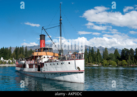 Il piroscafo SS Earnslaw sul lago Wakatipu, Queenstown, Isola del Sud, Nuova Zelanda Foto Stock