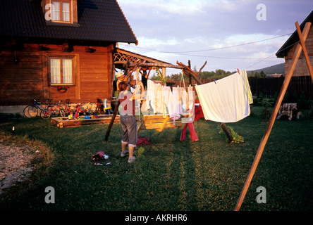 Polonia, Swietokrzyskie Mountains, panni appesi Foto Stock