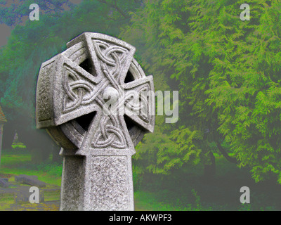 Celtic alta croce nel cimitero di Canterbury Foto Stock