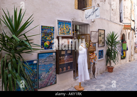 Negozio di souvenir nella città vecchia di Ibiza, Ibiza, Baleares, Spagna Foto Stock