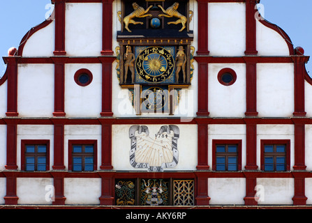 Timpano rinascimentale, orologio multifunzionale, sun dial, il municipio vecchio, Plauen, Vogtland, Bassa Sassonia, Germania Foto Stock