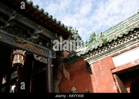 Dettaglio del tetto, viola il Cloud Tempio Wudang monastero, Cina Foto Stock