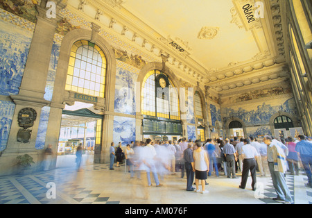 Stazione Ferroviaria di Sao Bento Porto Oporto portogallo Foto Stock