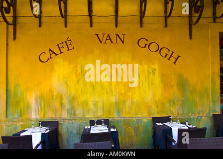 Cafe La Nuit, Cafe van Gogh, Place du Forum, Arles, Provence-Alpes-Côte d'Azur, in Francia Foto Stock