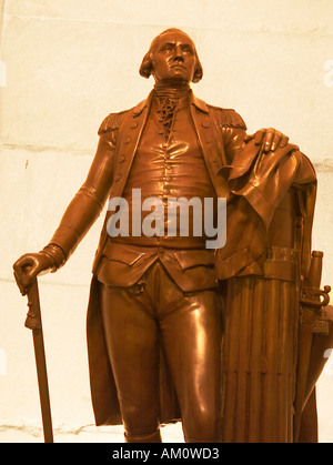 George Washington statua sul display a un monumento DC USA Foto Stock