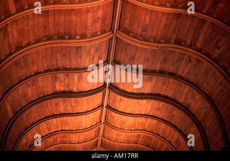 Soffitto a volta in forma di un inverted scafo della nave decorata con fleurs-de-lys, Palais Jacques Coeur, Bourges, Cher, Francia Foto Stock