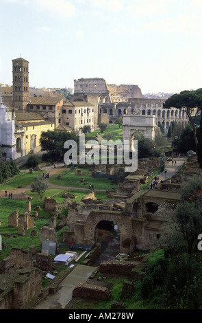 Geografia / viaggi, Italia, Roma, Foro Romano Arco di Tito, costruito: circa 90 AD, Colosseo, Additional-Rights-Clearance-Info-Not-Available Foto Stock