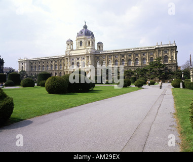 Geografia / viaggi, Austria, Vienna, musei, il Museo di Storia Naturale di Vienna (Naturhistorisches Museum Wien), vista esterna, costruito: 1872 - 1891, la concezione di Gottfried Sempers und Karl Barone di Hasenauers, Additional-Rights-Clearance-Info-Not-Available Foto Stock