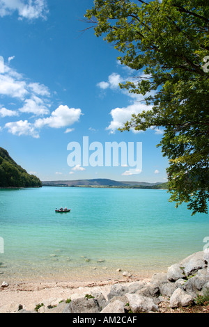 Lac de Chalain, Regione des Lacs, Giura, Francia Foto Stock