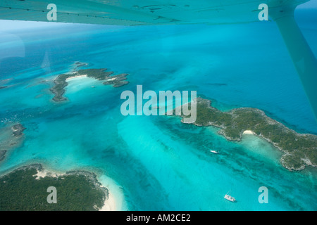 Riprese aeree del nord Exumas da un aereo privato, Bahamas, dei Caraibi Foto Stock