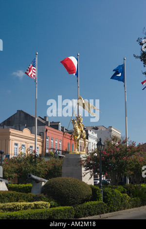 Statua di Giovanna d'arco su Decatur Street nel Quartiere Francese di New Orleans Louisana USA Foto Stock