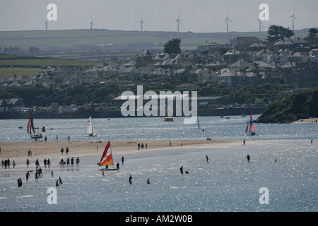 Damar bay Cornwall a Ferragosto vista verso Padstow Foto Stock