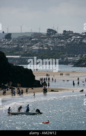 Damar bay Cornwall a Ferragosto vista verso Padstow Foto Stock