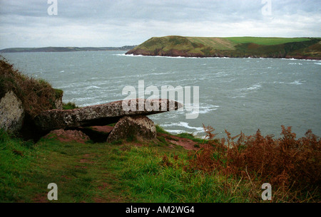 Il Re della Quoit sepoltura camera a Manorbier in Pembrokeshire Wales Foto Stock