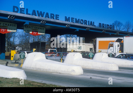 Caselli autostradali per il Delaware Memorial Bridge Foto Stock