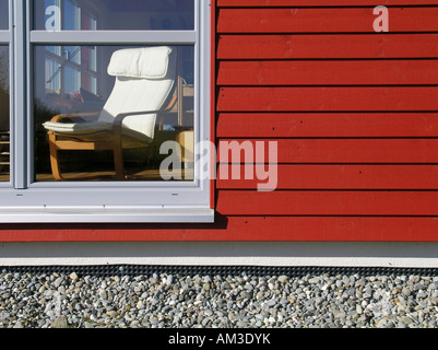 Una finestra di un una casa famiglia Foto Stock