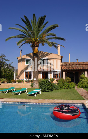 Villa per le vacanze con piscina Foto Stock
