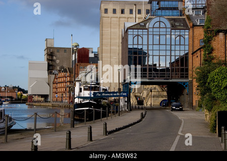 Ipswich docks e floating ristorante brasserie, Suffolk, Inghilterra Foto Stock