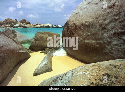 Massi a Le Terme di Virgin Gorda, BVI Foto Stock
