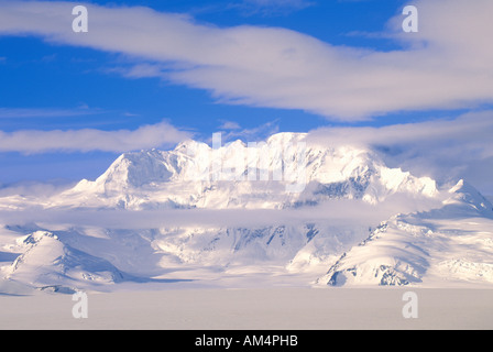 Cima di una montagna in st Elias Parco Nazionale e Riserva Monti Wrangell Wrangell Alaska Foto Stock