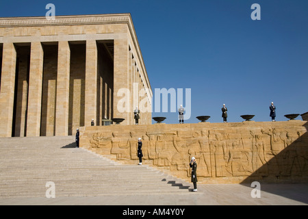 Antikabir il mausoleo per il fondatore della moderna Turchia, Mustafa Kemal Ataturk ad Ankara il Campidoglio della Turchia Foto Stock