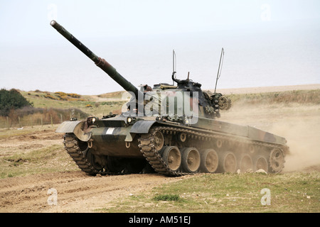 Una seconda guerra mondiale esercito carro armato su demo a Muckleburgh NORFOLK REGNO UNITO Foto Stock