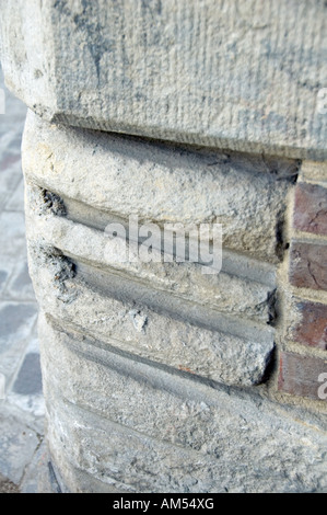 Fune di traino abrasioni sotto il ponte sul Regent's Canal Islington London REGNO UNITO Foto Stock