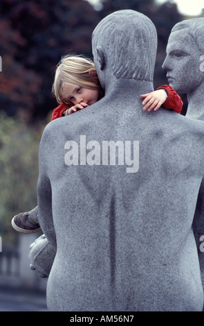 Oslo una delle statue di Vigeland Foto Stock