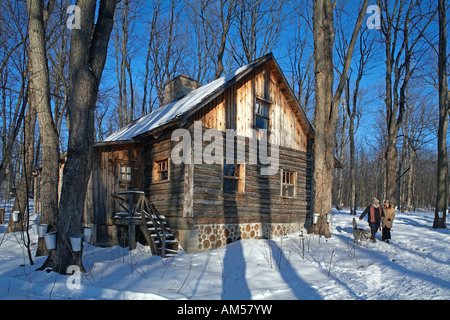 Canada, Québec Provincia, Regione Monteregie, Rigaud Il duomo, la Sucrerie de la Montagne capanna di zucchero, chalet in affitto Foto Stock