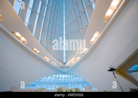 Il Gheppio Reception Hall di Santiago Calatrava il Milwaukee Art Museum Quadracci Pavilion MAM sul lago Michigan, Wisconsin, USA Foto Stock