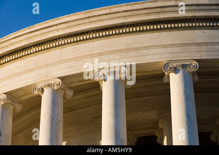 Pilastri classici del Jefferson Memorial, Tidal Basin, Washington DC Foto Stock