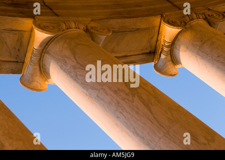 Capitello ionico. Close-up dettaglio del neo-classica colonne di marmo bianco, pilastri del Jefferson Memorial a Washington DC US Foto Stock