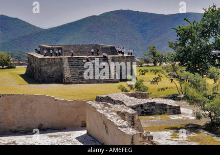 Piramide de la Serpiente Emplum (Serpente Piumato Piramide) a Xochicalco, Messico Foto Stock