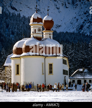 San Bartholomae (St. Bartolomeo's), la Chiesa del pellegrinaggio, penisola di Hirschau, Koenigssee (King's Lake), Berchtesgaden, superiore B Foto Stock