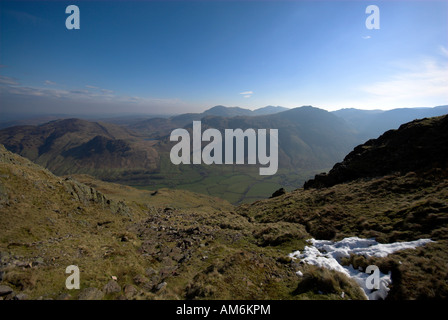 Blea Tarn e Lingmoor cadde da Harrison Stickle, Langdale Pikes Foto Stock