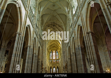 All'interno della St Veit Cathedrale, la più grande chiesa in Repubblica Ceca, Praga, Repubblica Ceca Foto Stock