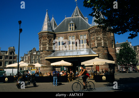 De Waag Nieuwmarkt Amsterdam cafe ristorante bar pub Paesi Bassi Foto Stock