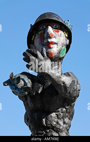 Scultura in bronzo Mercurio di fronte alla Torre postale, Bonn, NRW, Germania, Foto Stock