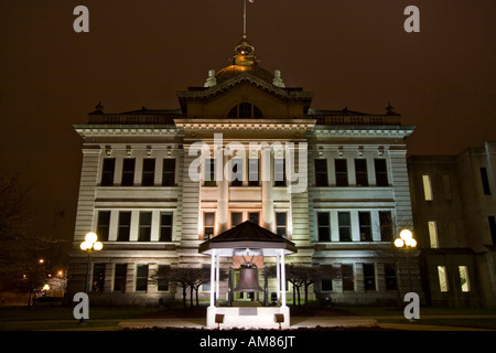 Wisconsin USA Green Bay WI night shot del courthouse Novembre 2006 Foto Stock