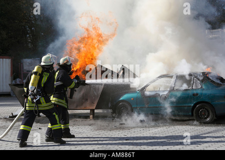 Vigili del fuoco drill Foto Stock