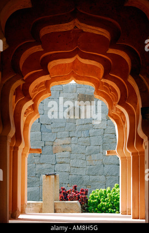 India, Karnataka, Hampi, royal town, Lotus Mahal pavilion in pareti Zenana Foto Stock