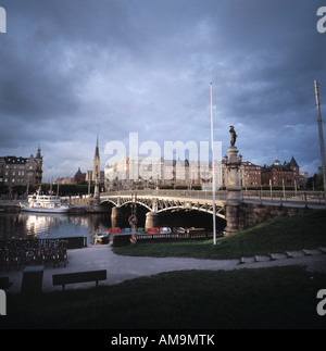 Un ponte a Stoccolma. Foto Stock