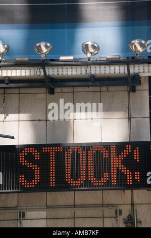 Dow Jones Times Square electronic news ticker Gennaio 2005 Foto Stock