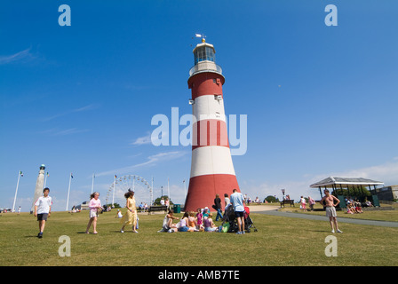 Smeaton's Tower, originariamente il faro di Eddystone, ricostruito sul Hoe, Plymouth, Regno Unito Foto Stock