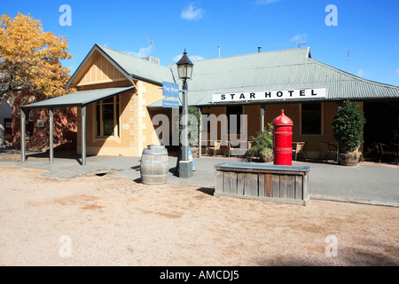 Storico Hotel a stella sul Murray Esplanade, Echuca, Victoria, Australia Foto Stock