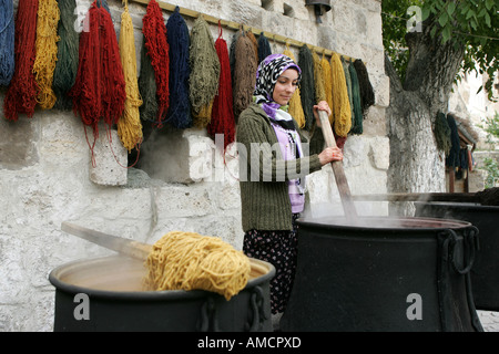 TUR, Turchia, Cappadocia, Goereme, 17.10.2005: tappetino manufactory, Galleria Anatolia Foto Stock