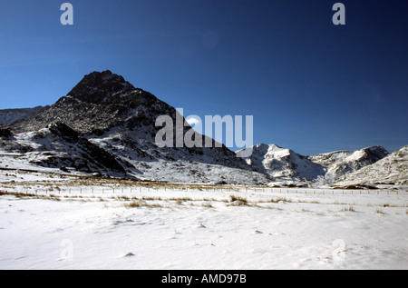 Montare Glyder Fach 994 metri e Y Tryfan 914 Metri a nord del Galles Regno Unito Regno Unito Europa Foto Stock