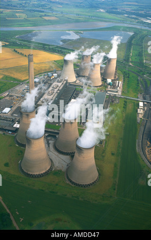 Vista Aerail di Fiddlers Ferry stazione di potenza di produzione di energia elettrica Foto Stock