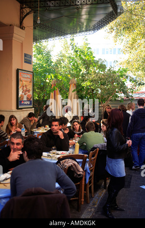 Grecia Atene Attica bairaktaris ristorante in piazza Monastiraki Foto Stock