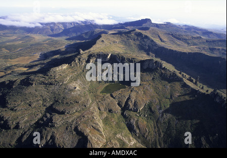 Uno dei più grandi caldere intatto in tutto il mondo in occasione del vertice del Monte Elgon Kenya Foto Stock